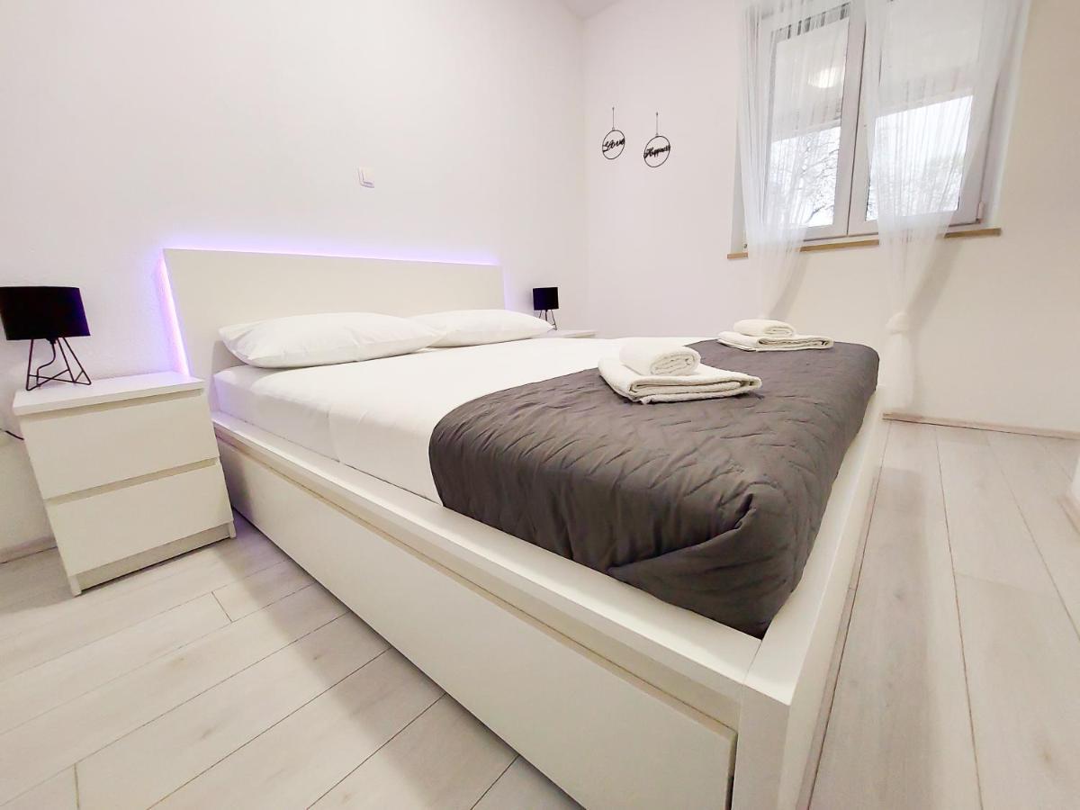 Apartment Bol - Sea, Sand And Happiness Bagian luar foto