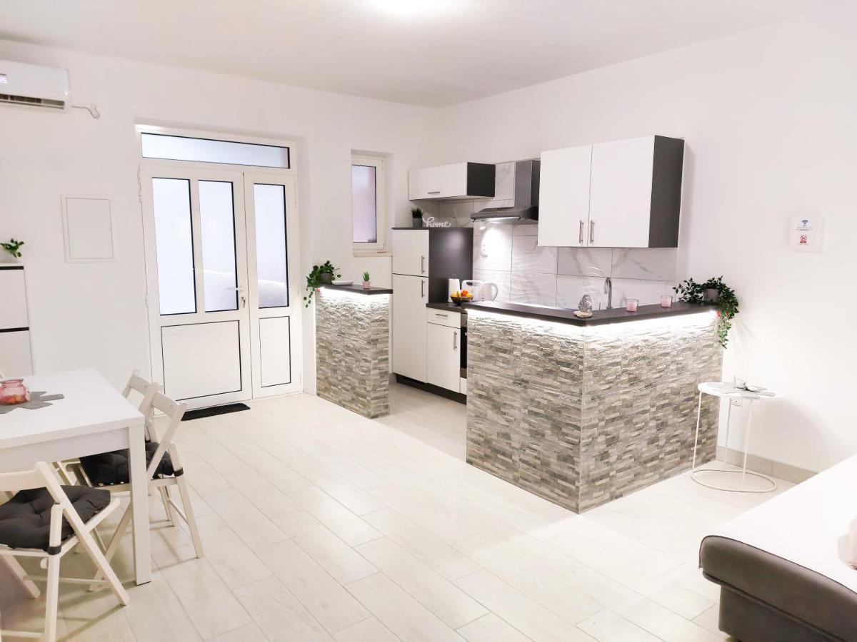 Apartment Bol - Sea, Sand And Happiness Bagian luar foto